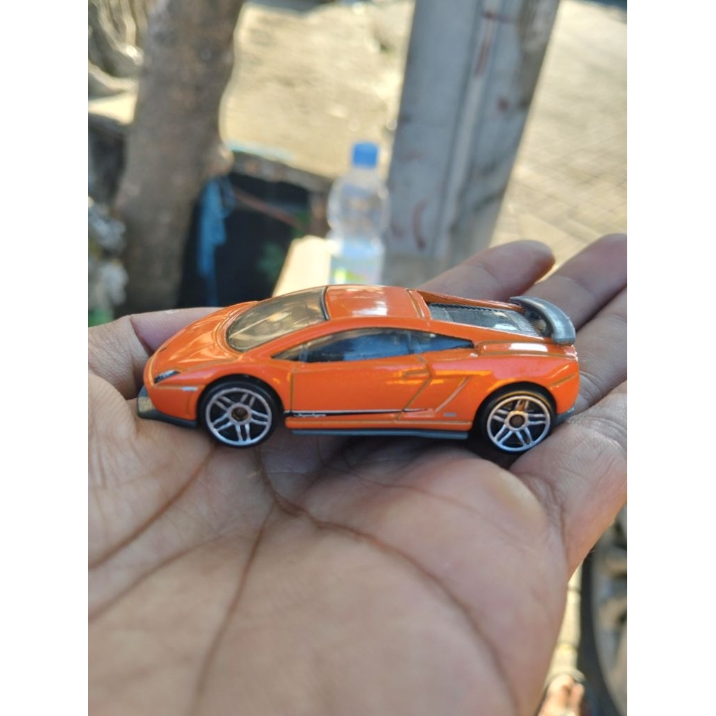 hotwheels loose LAMBORGHINI GALLARDO