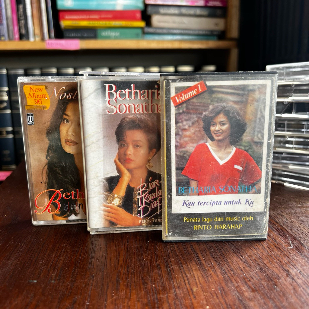 Koleksi Kaset Pita Betharia Sonata