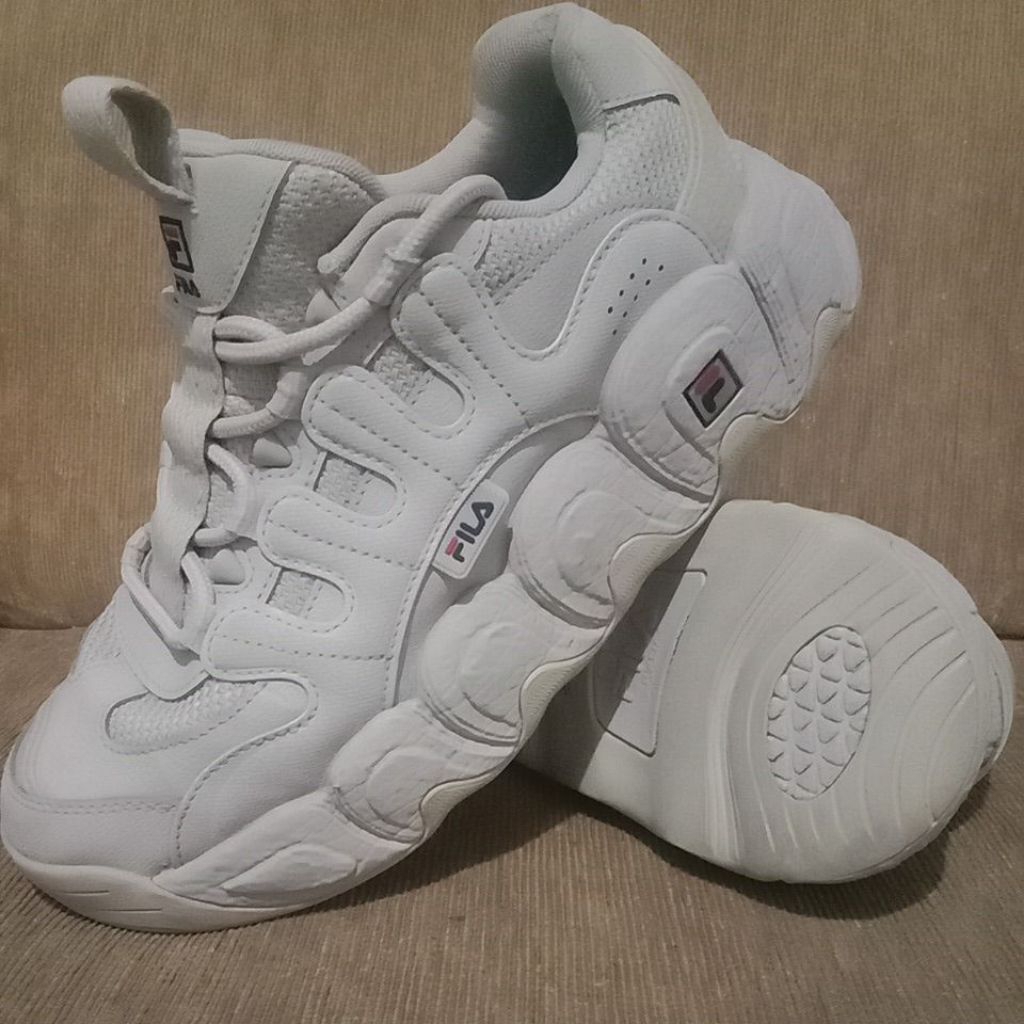 S260 sepatu40 FILA Croissant second