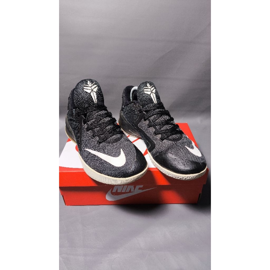 Sepatu basket casual sneakers Nike Kobe Venomenon 6 second bekas