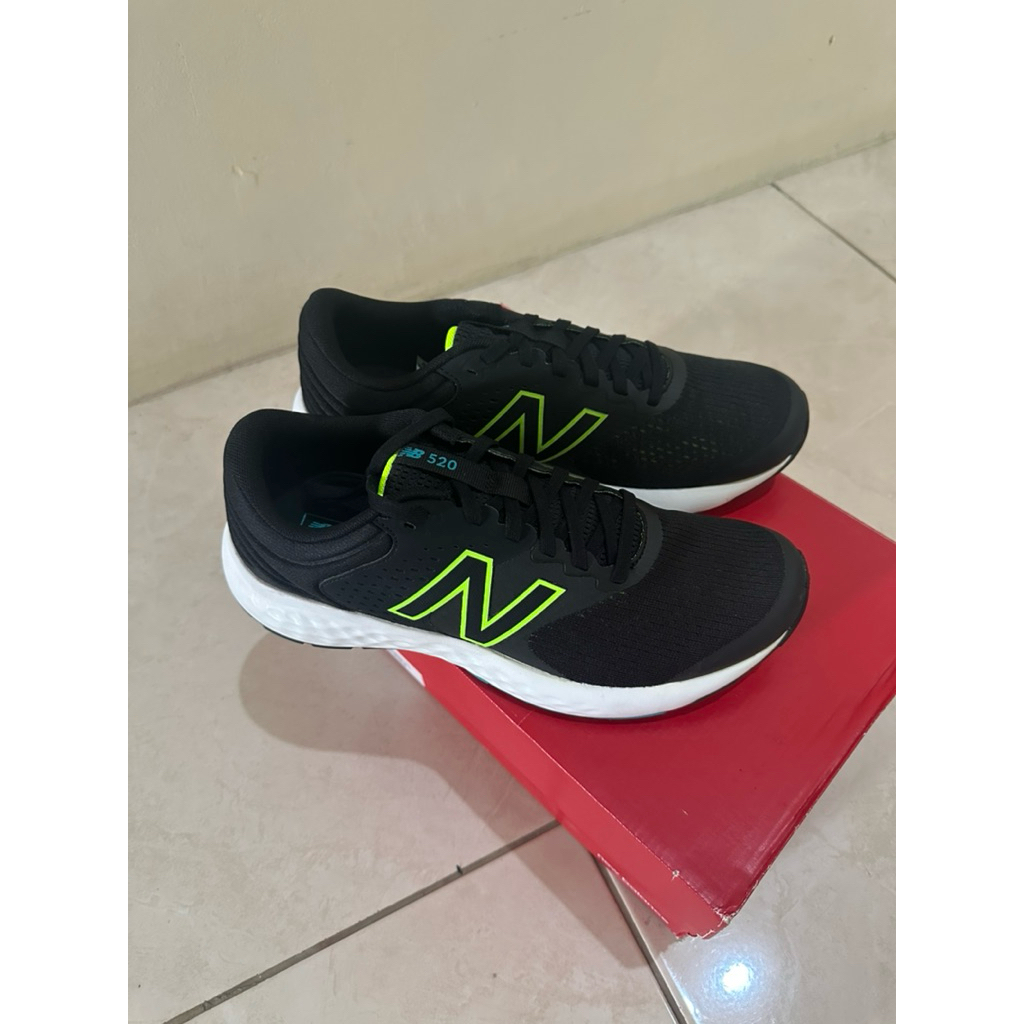Sepatu Running NB 100% Original