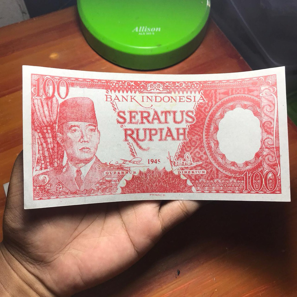 Uang 100 Rupiah Bung Karno Seri Ganjil dan Cantik Tahun 1945 dan 54 Banyak Pilihan