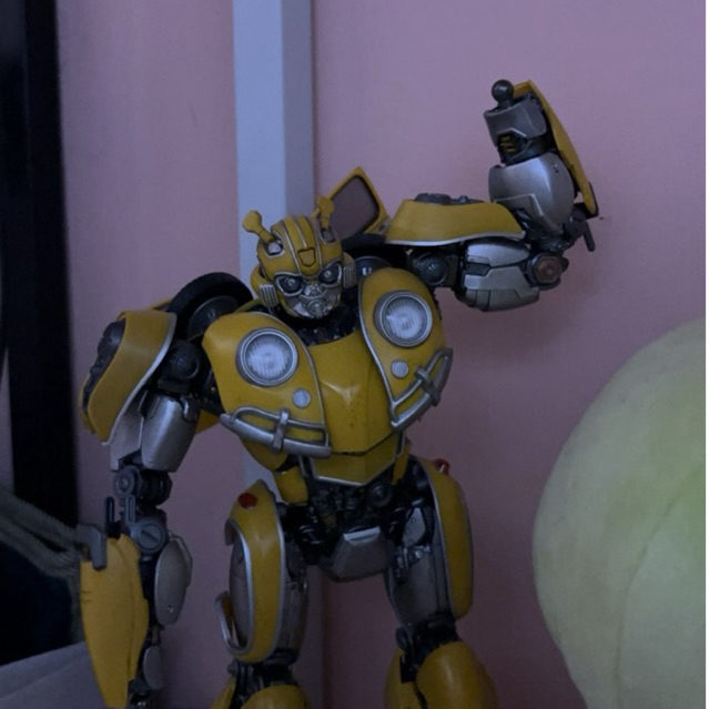 5U dlx bumblebee figure transformers collectible series