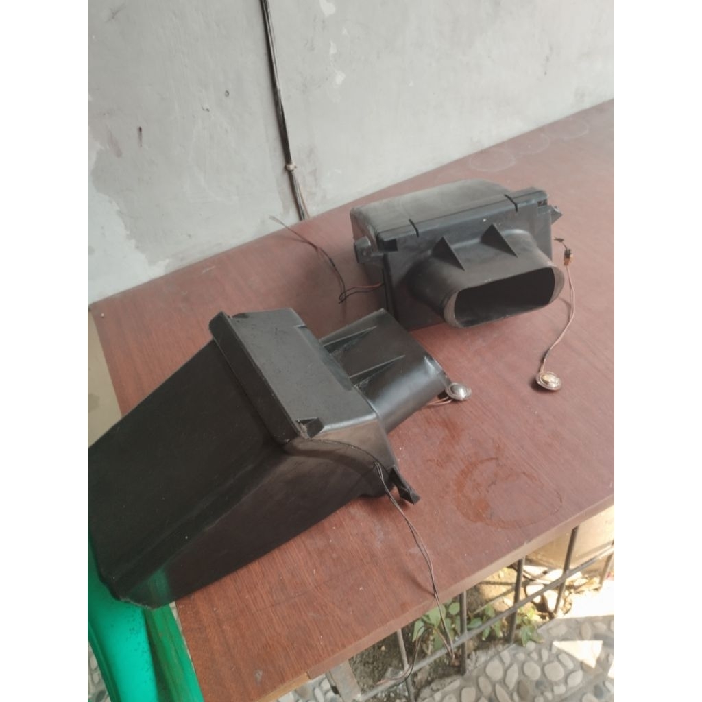 sepasang speaker  4 inc dan box copotan tv