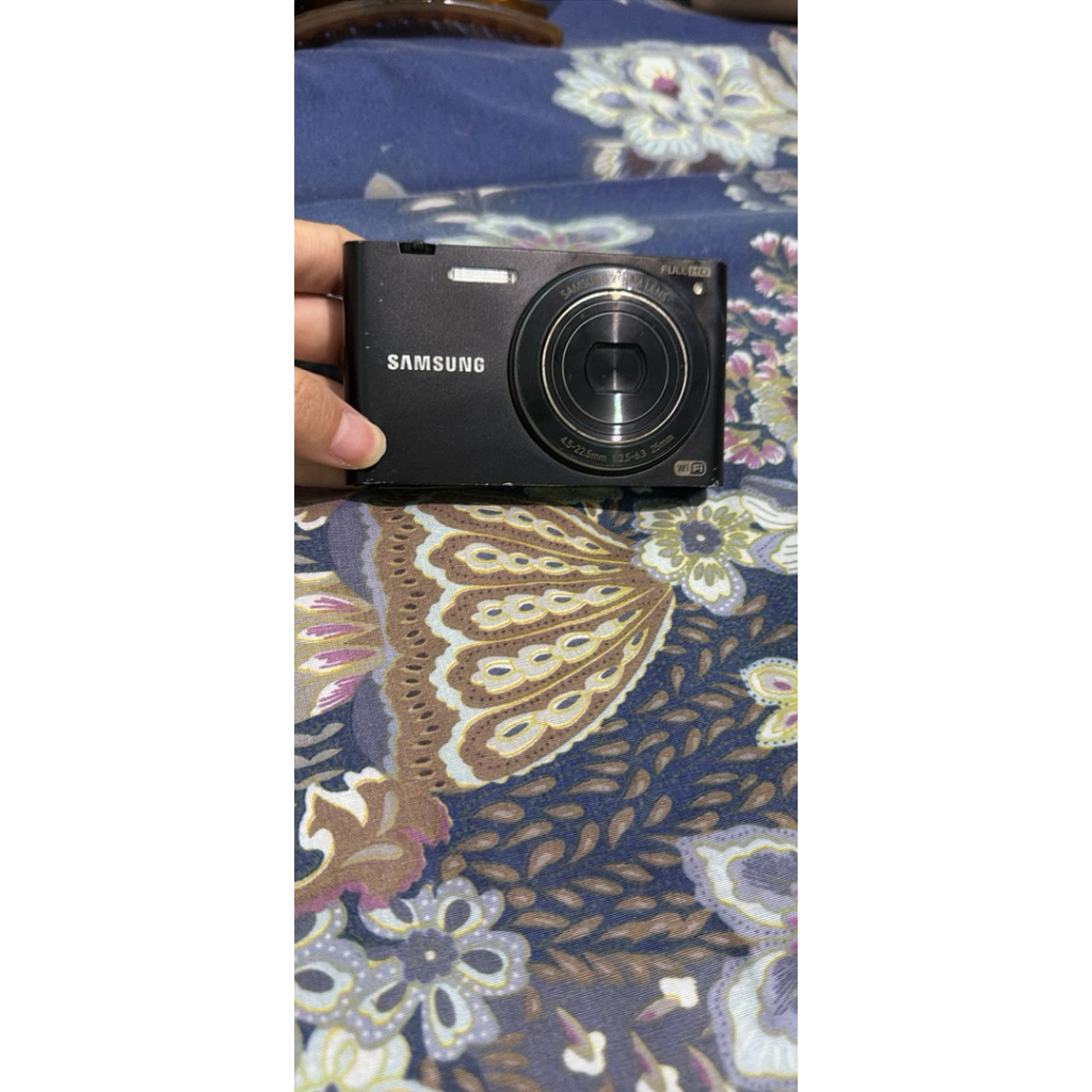 Samsung MV 900F