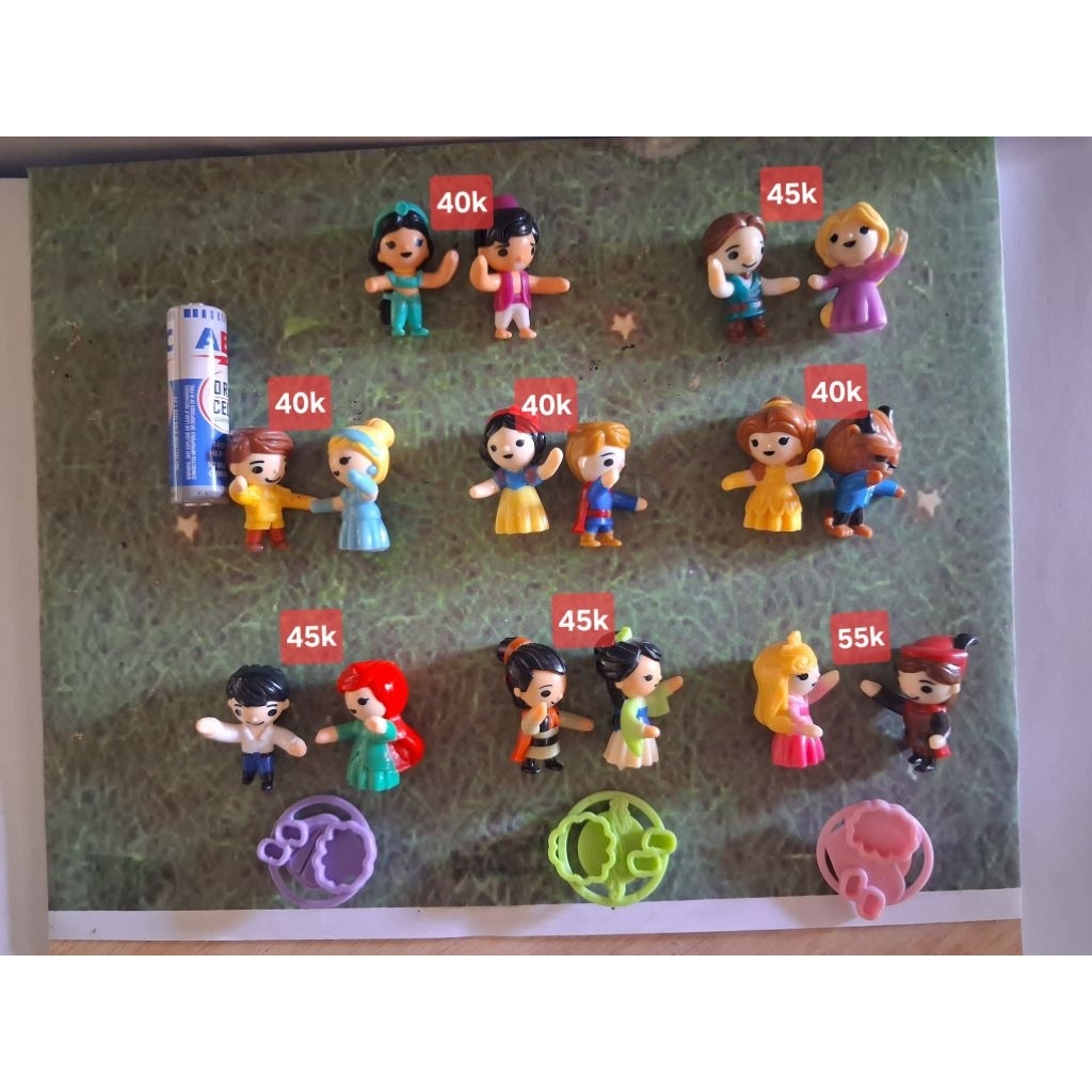 Kinder Surprise Disney Princess (TA baca deskripsi)