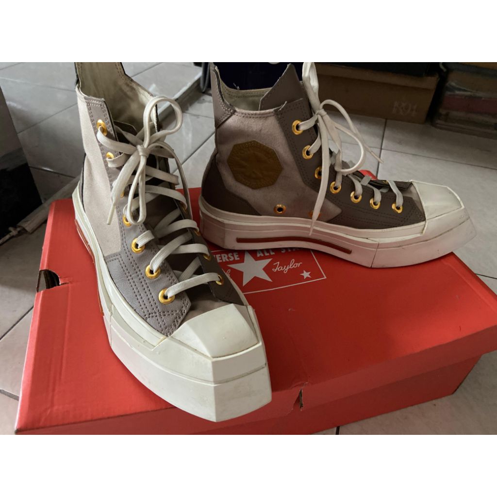 [PRELOVED] CONVERSE CHUCK 70 DELUXE SQUARED NUTTY GRANOLA UNISEX