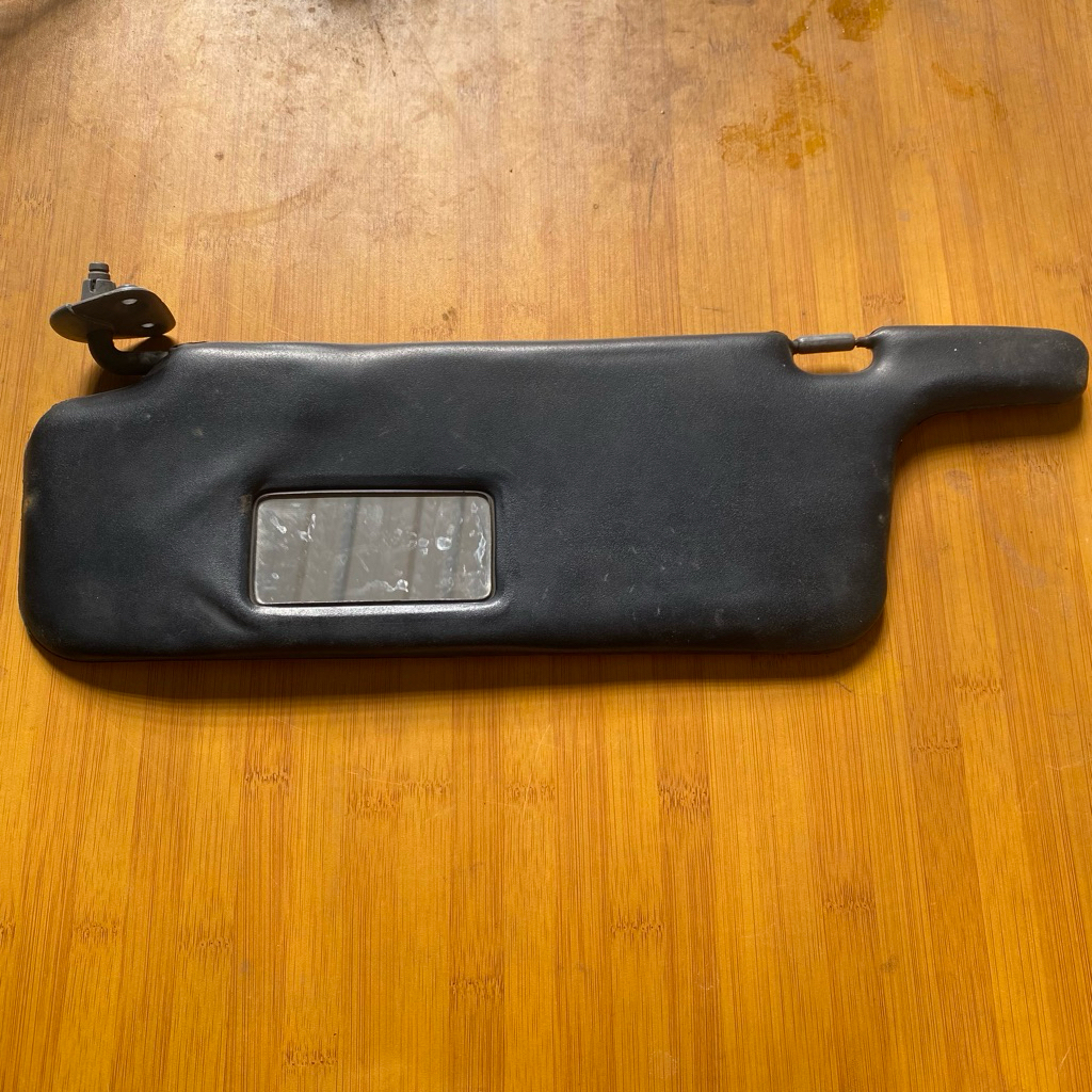 sunvisor corona absolute bagian kiri copotan original