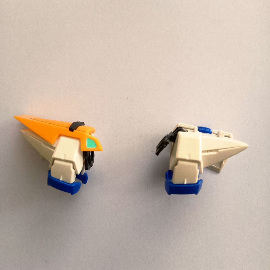 BAHU SHOULDER MG 1/100 ASTRAY BLUE FRAME