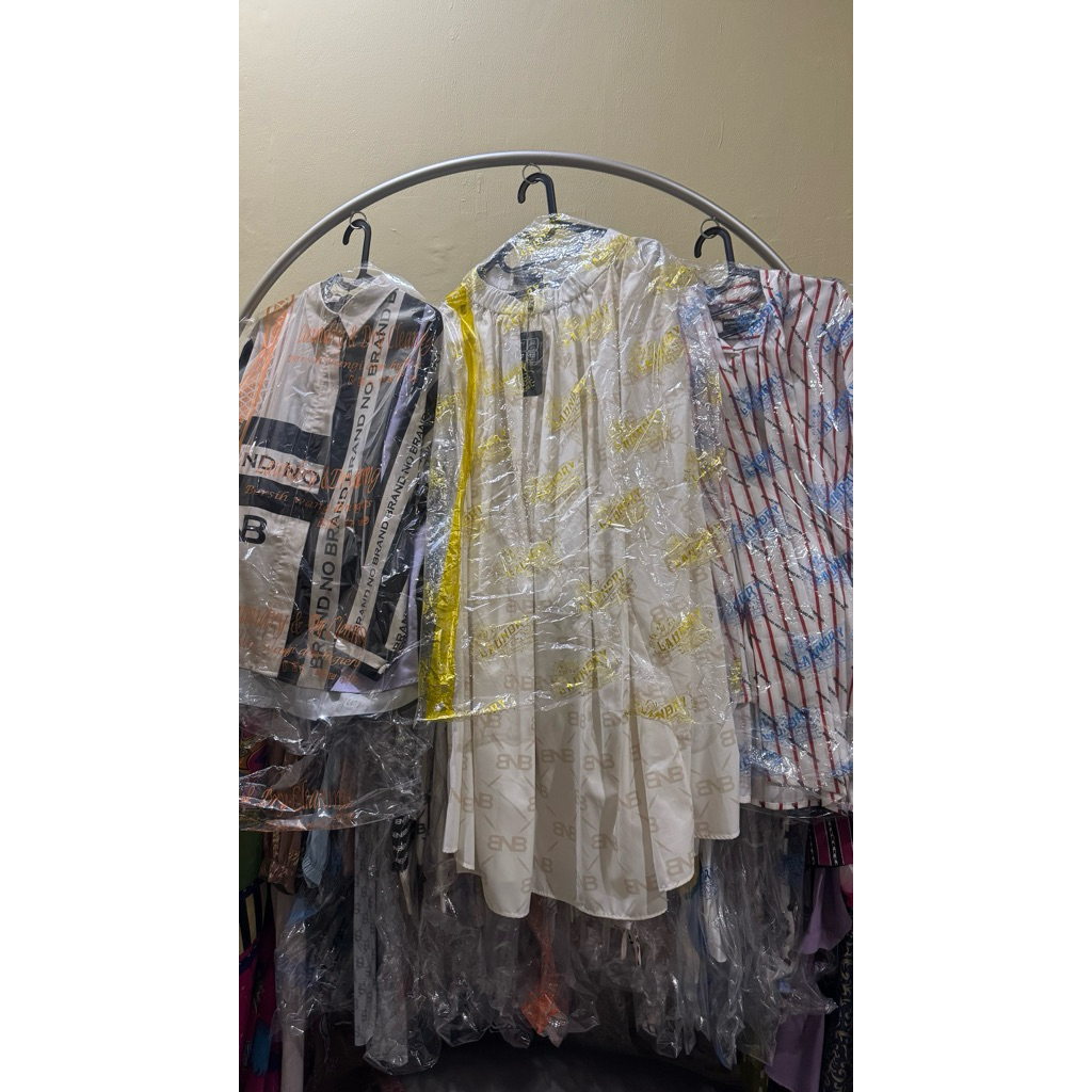 Preloved BNB Kemeja Skirt BW NEW