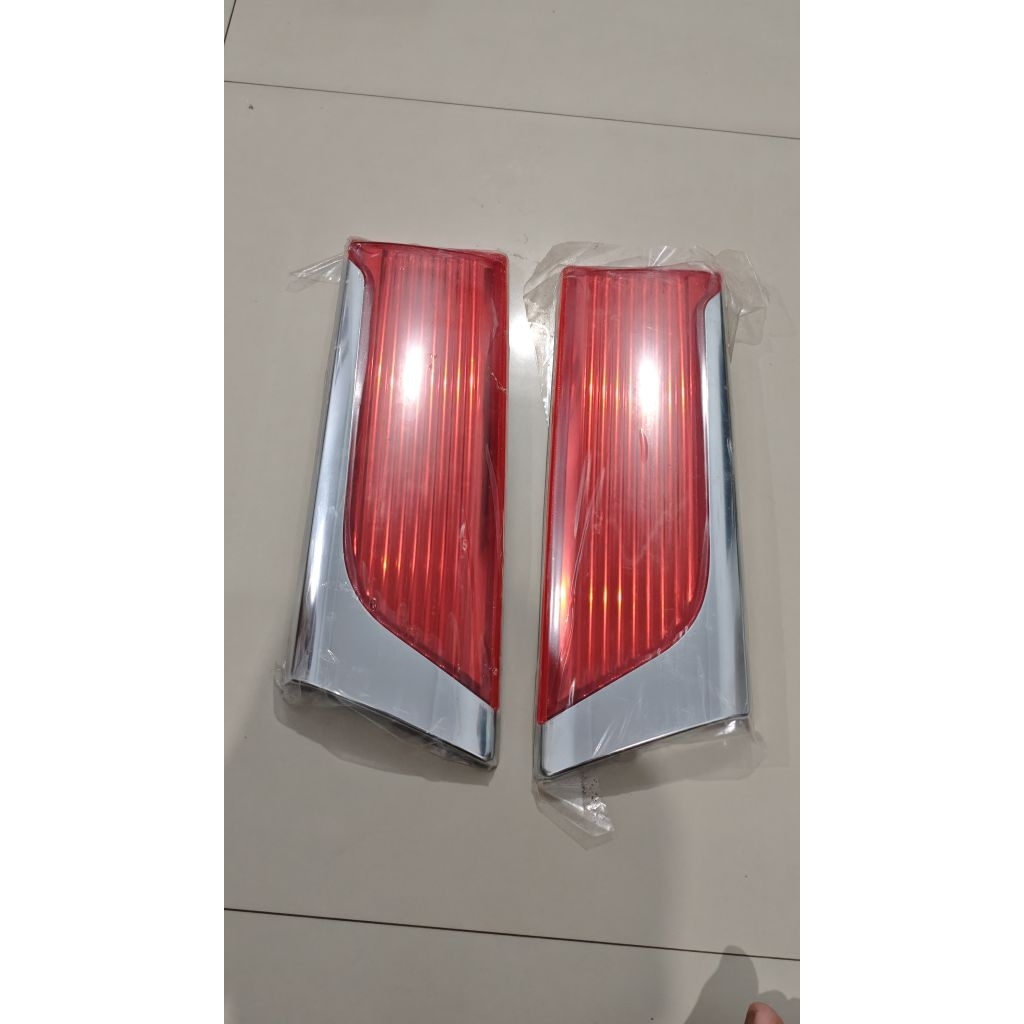 Repektor Lampu bagasi NISSAN EVALIA ORIGINAL PART