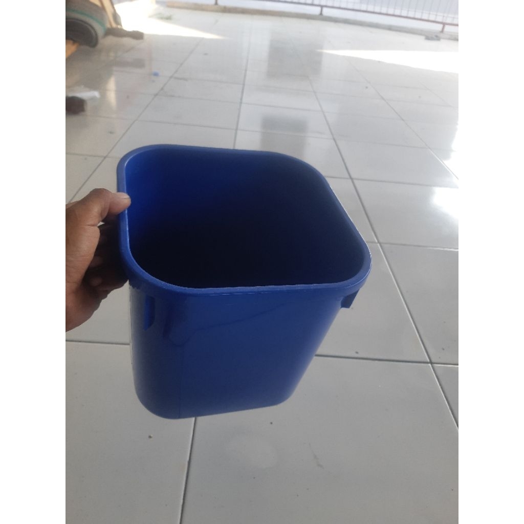 toples 8 liter