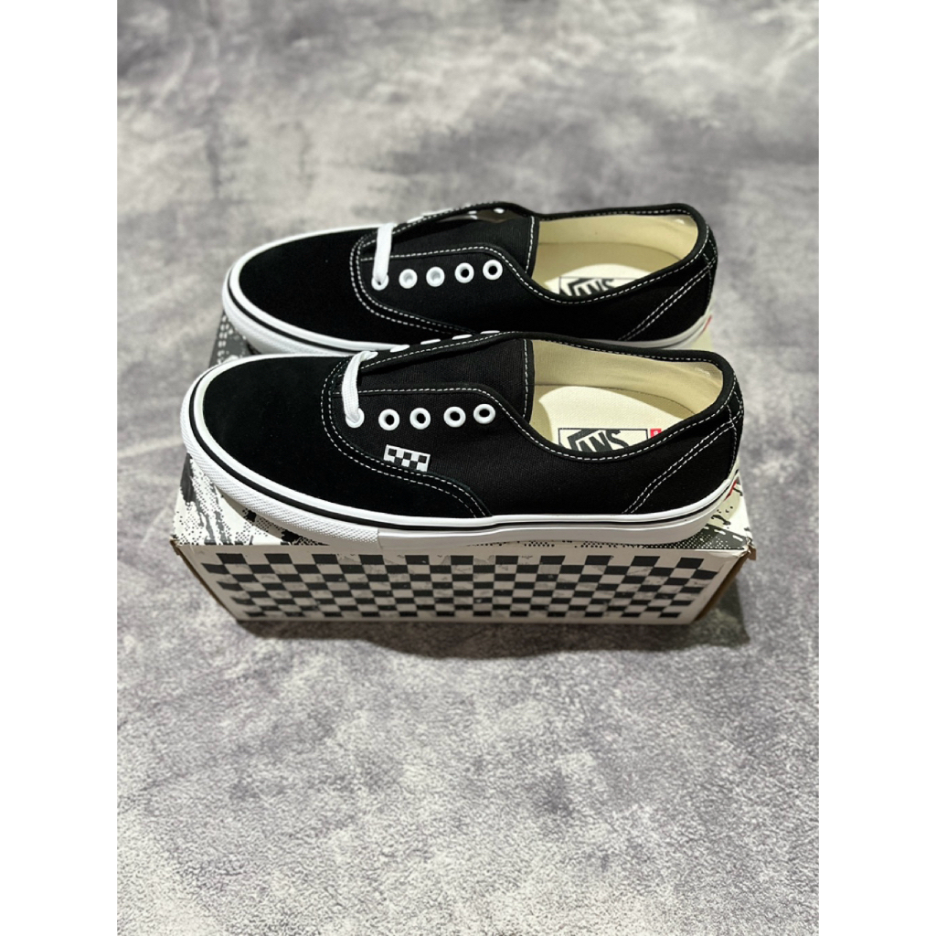 Vans Skate Authentic Black White Original Resmi