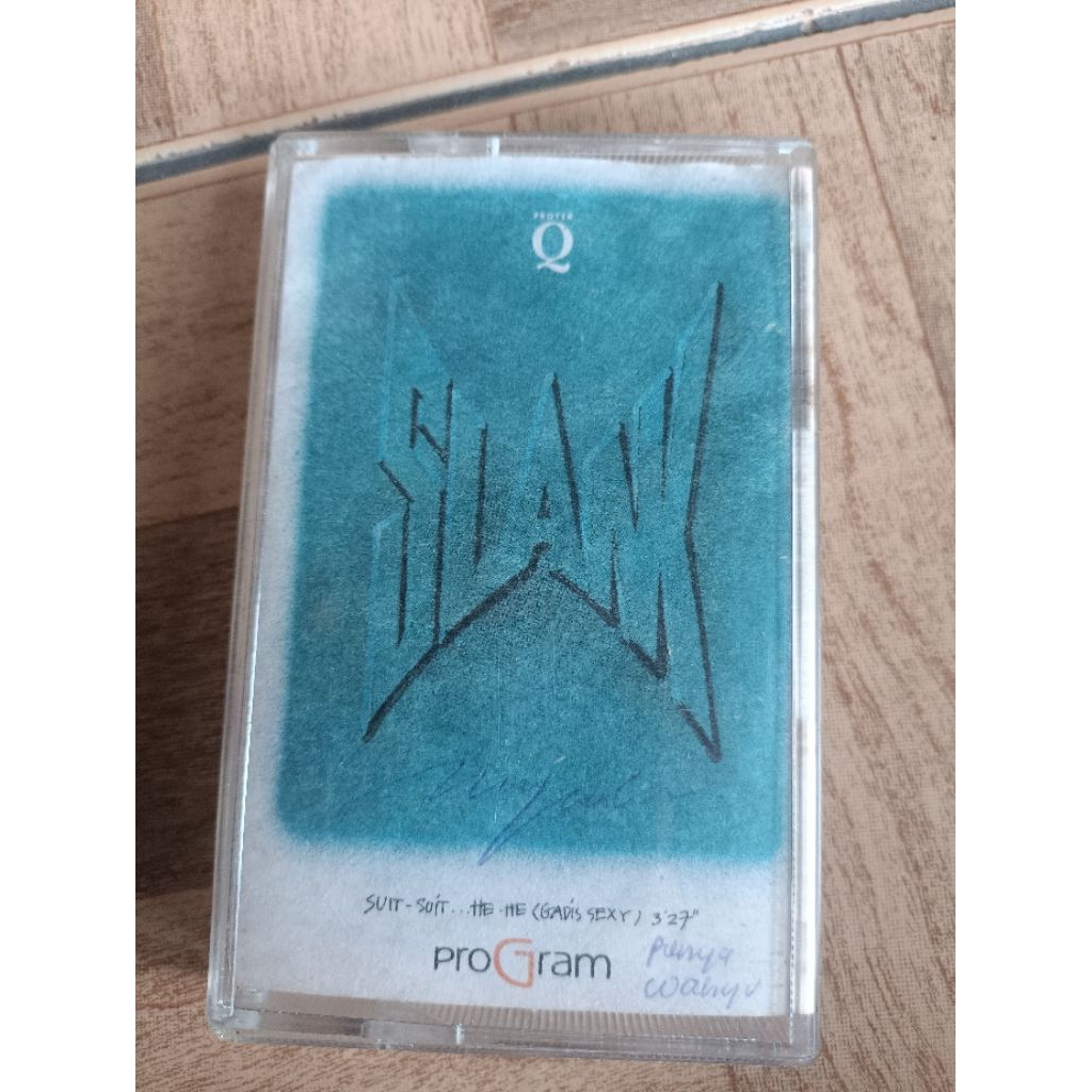 kaset pita SLANK album debut ,"suit,,suit,,he..he..(gadis sexy)