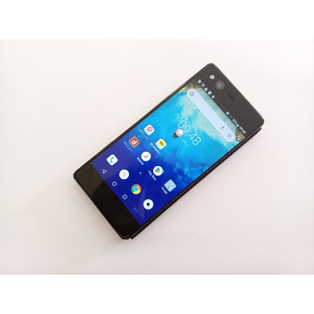 ZTE axon M
