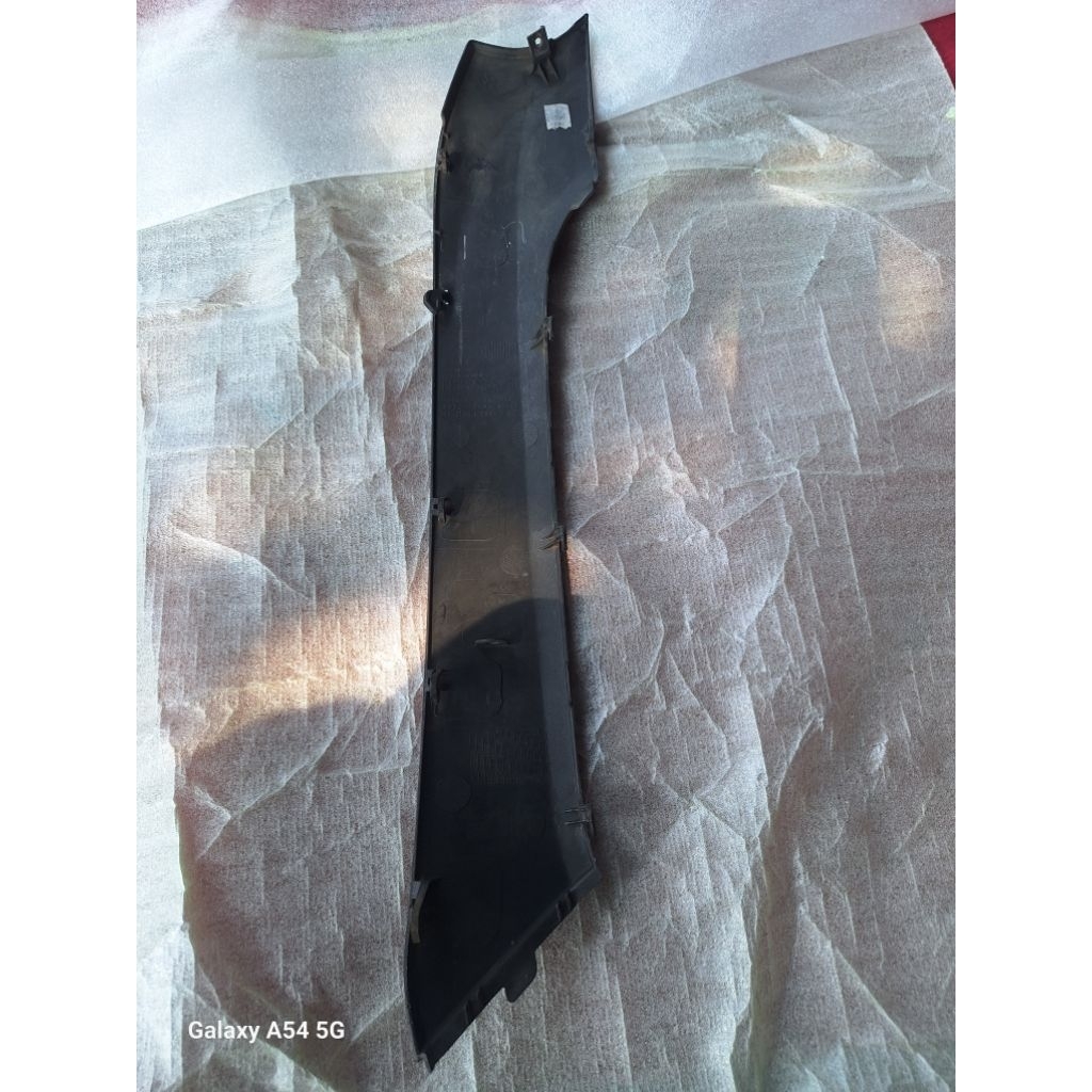 Cover Side Sayap Bawah Kanan Honda Genio Bekas Original