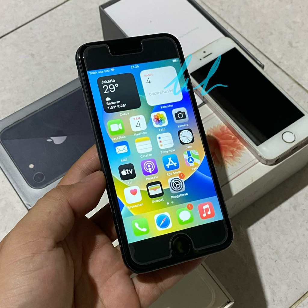 iPhone 8 SE 64GB 1st gen 2016 resmi kemenperin imei sinyal aman permanenn