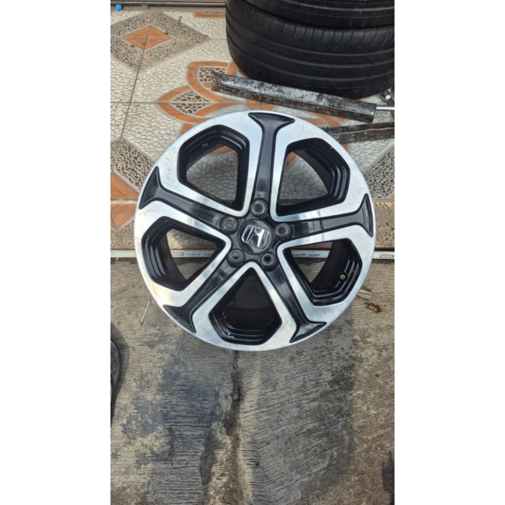velg original serep HRV