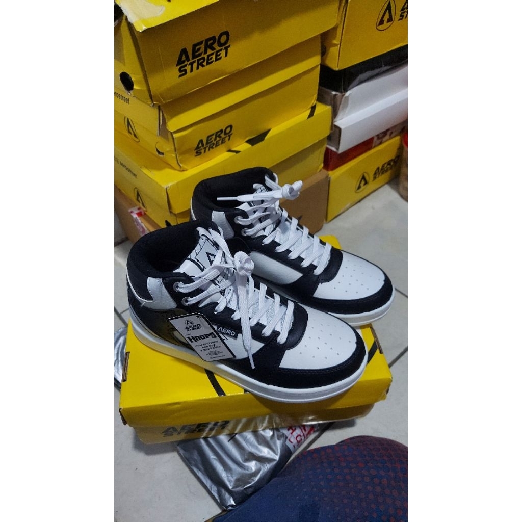 Sepatu Aerostreet Hoops High
