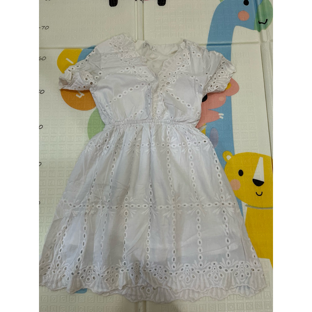 Preloved Dress Renda White