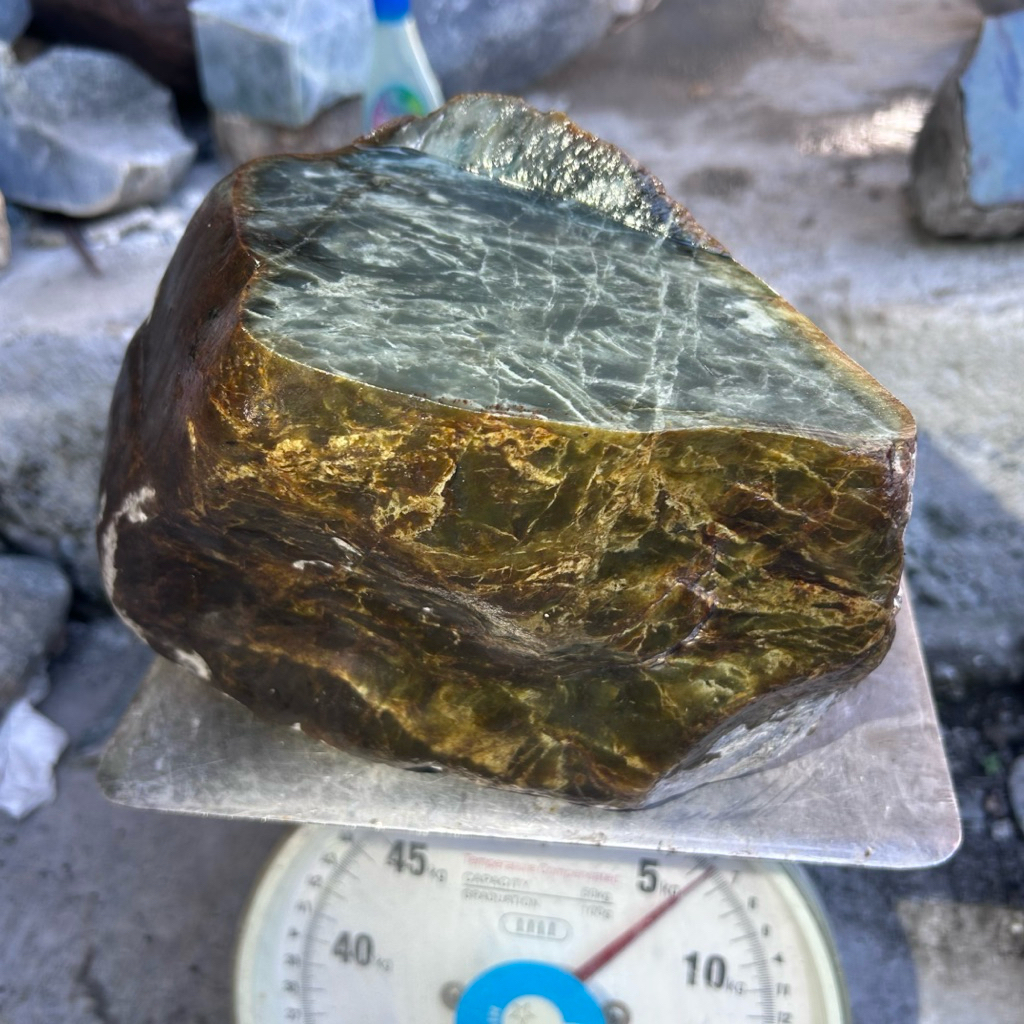 Bongkahan batu giok Aceh 6kg