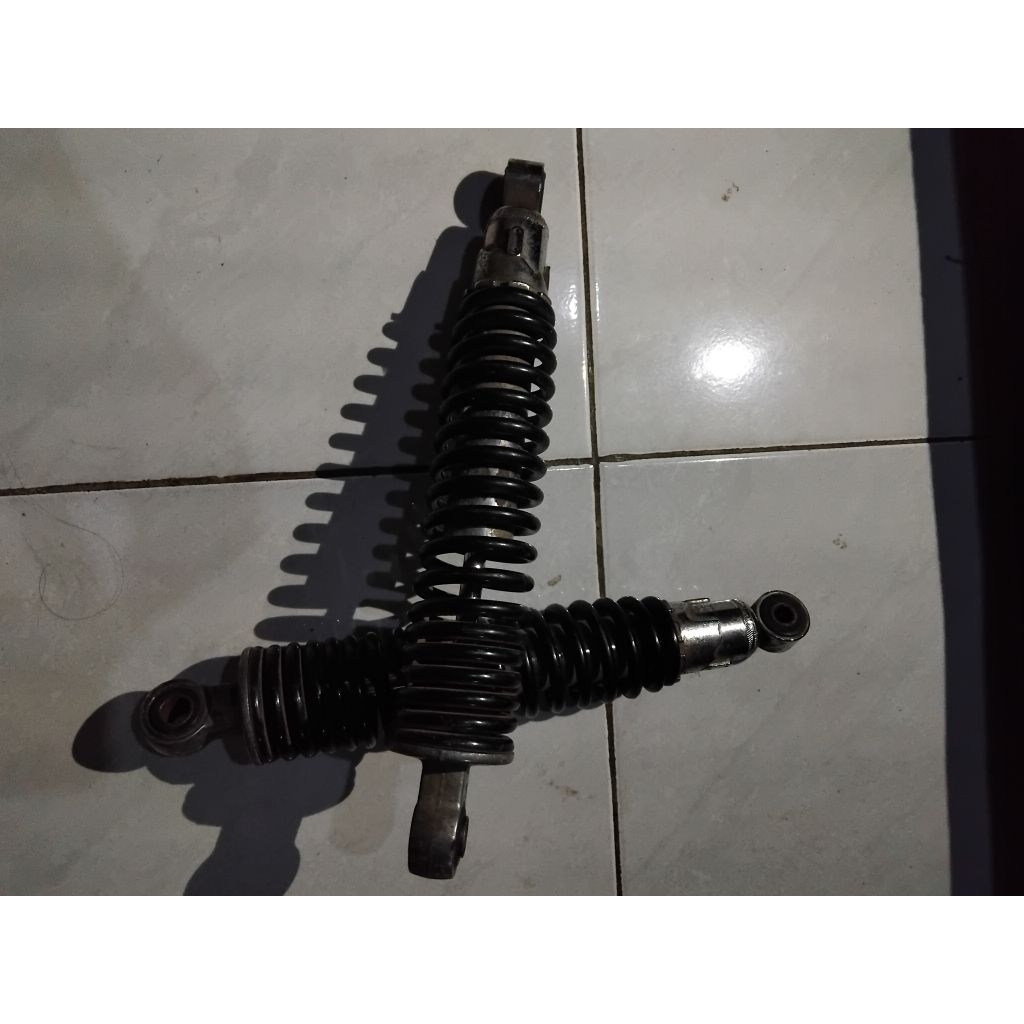 Shock belakang original Honda Megapro Primus / peredam kejut belakang original megapro primus / mega