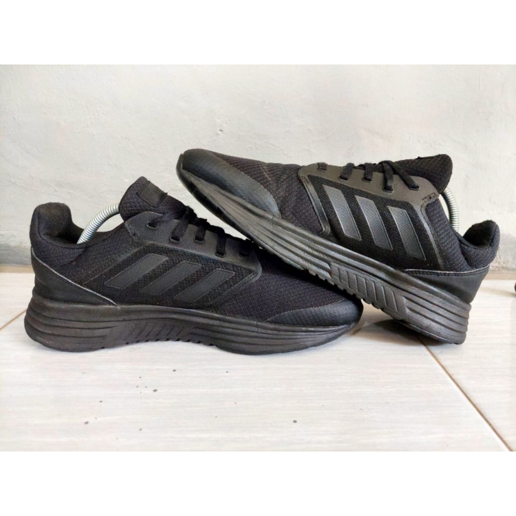 Sepatu Adidas Galaxy 5