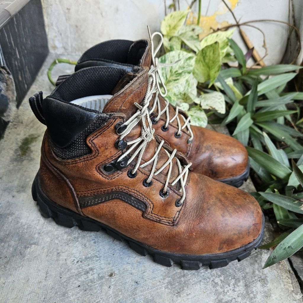 sepatu safety second redwing size 40(26cm)