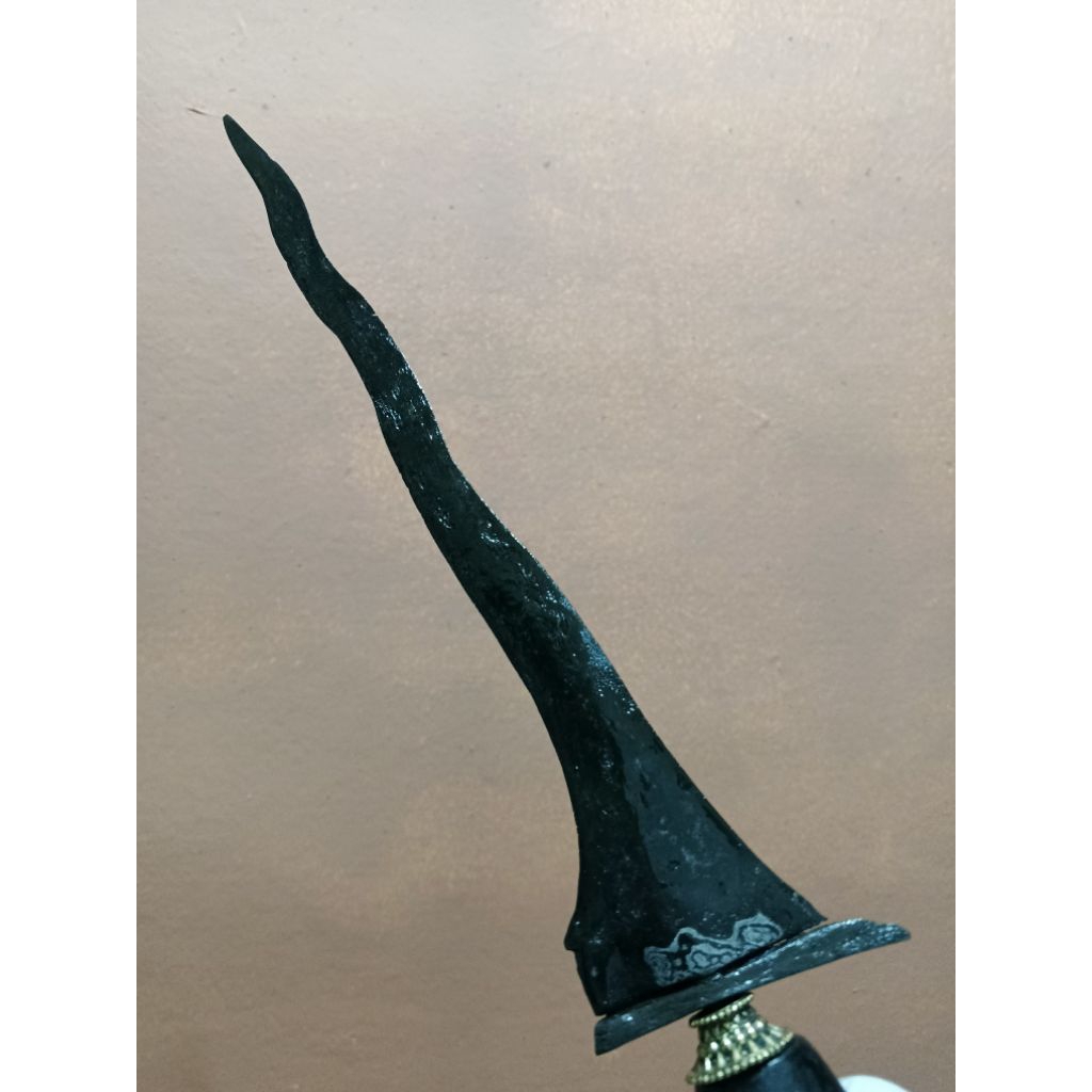 Keris Pandawa Pamor Rojo Gundolo