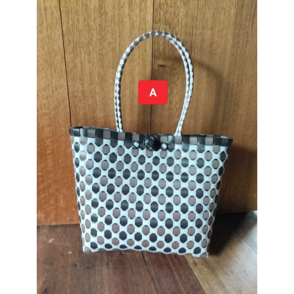 Tas ayaman plastik handmade