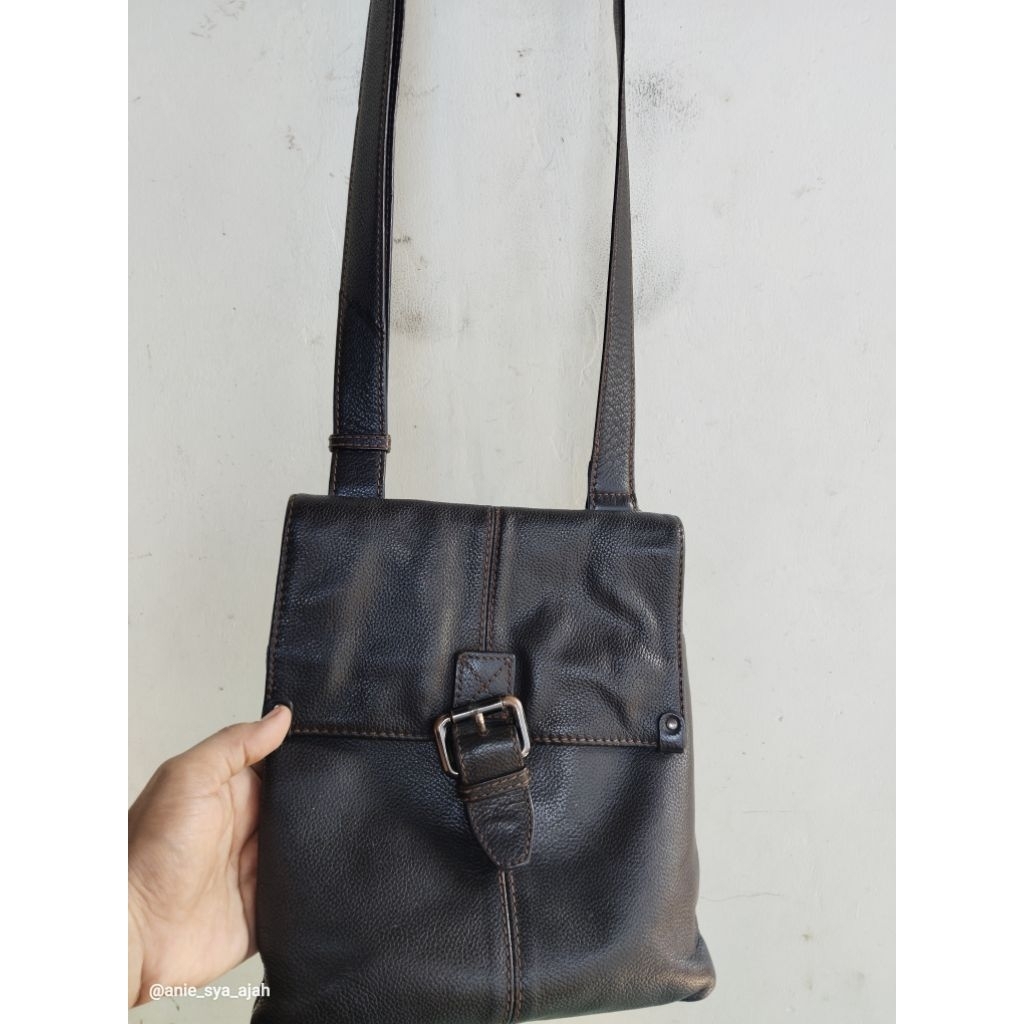 sling bag picard kulit preloved