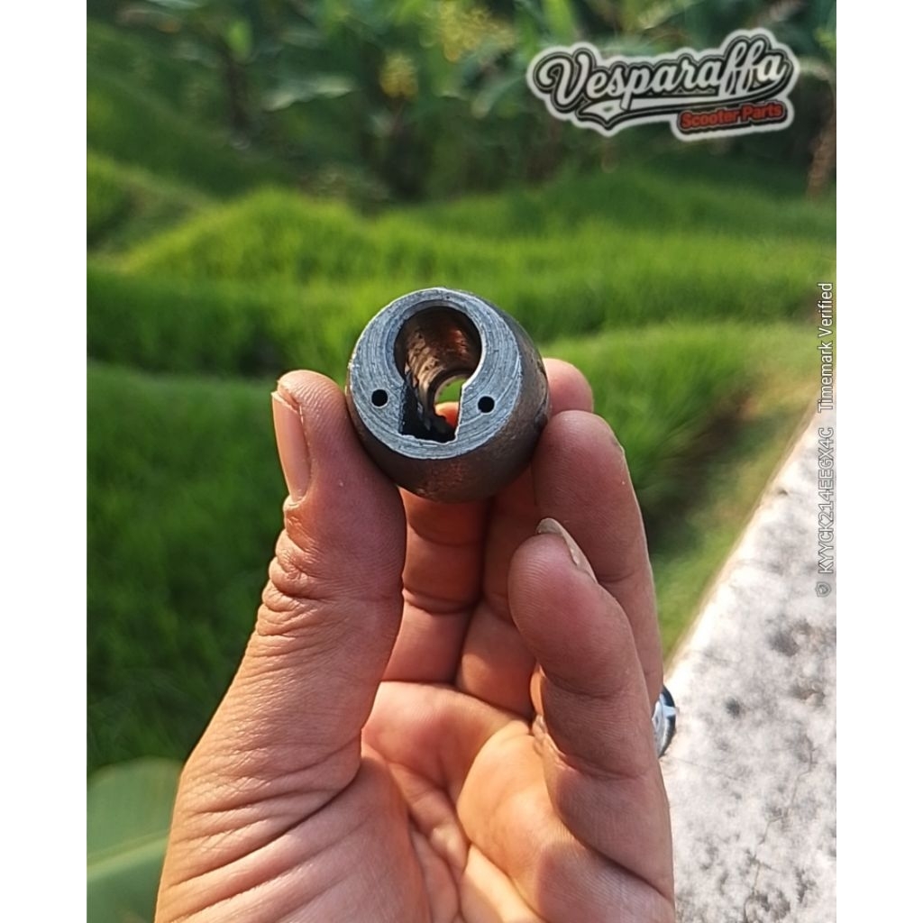 Cones kunci stang NOS  vespa PX Vesparaffa