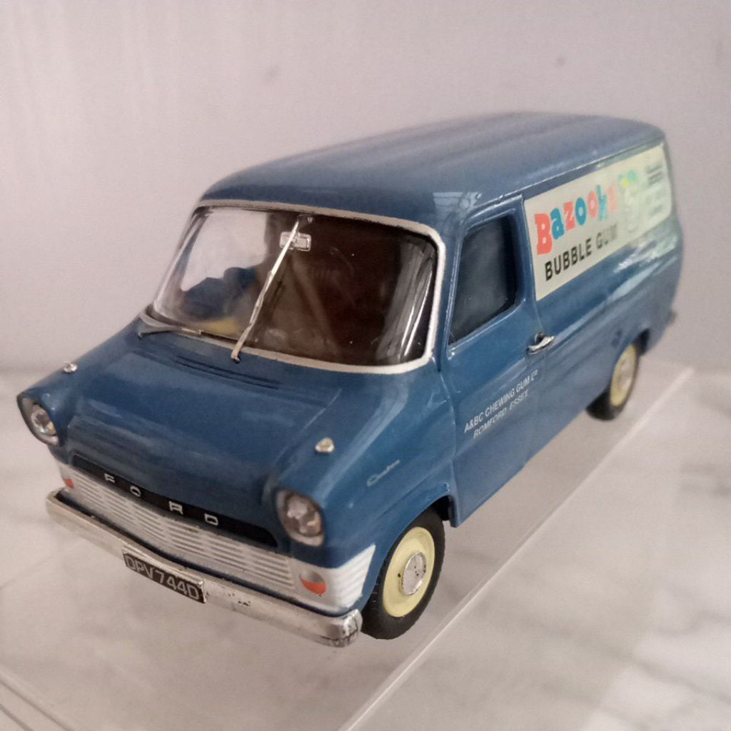 CORGI TOYS VANGUARD FORD TRANSIT BOZOOKA BUBBLE GUM BY LLEDO