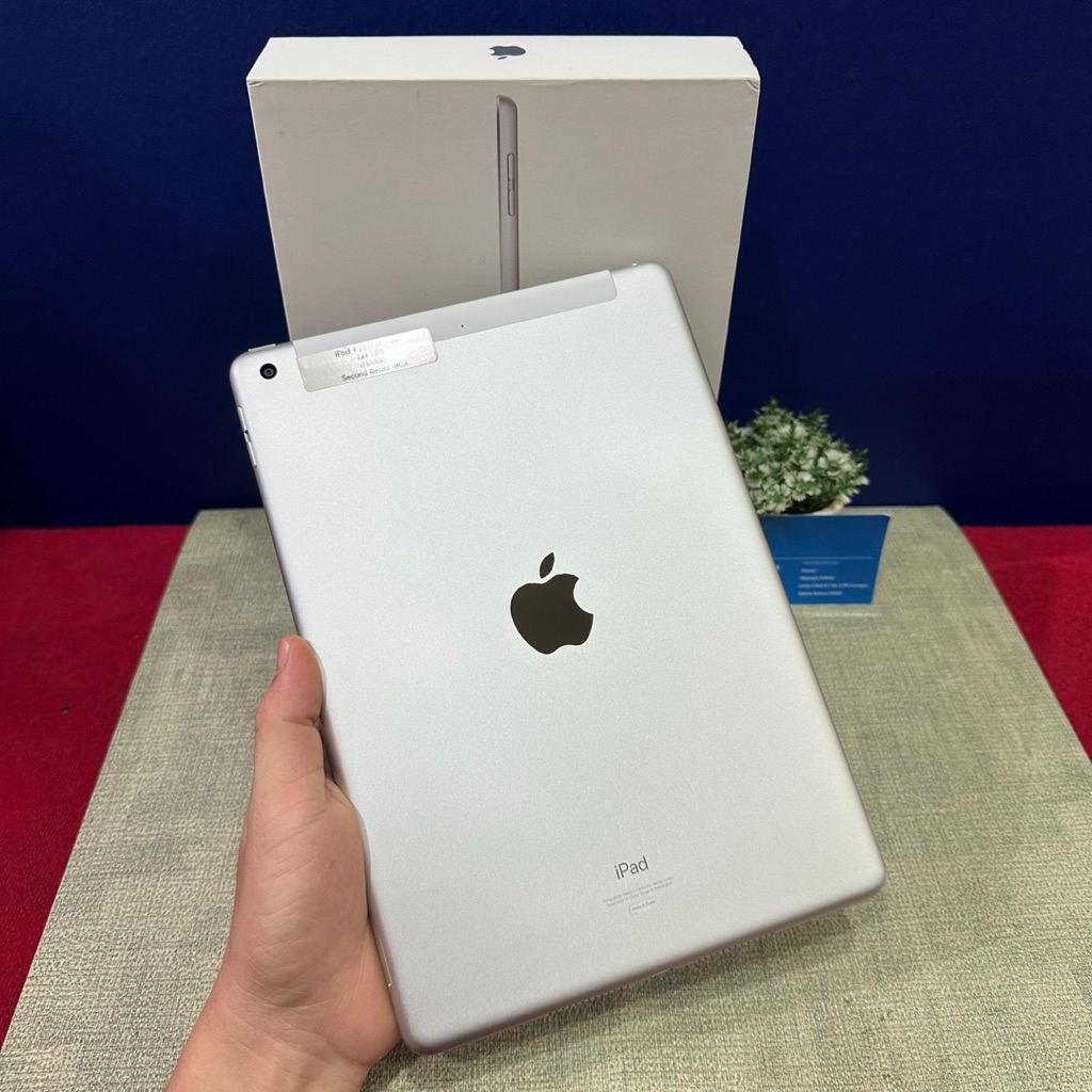 Bekas ipad 9 256GB Wifi+Cell Garansi Resmi dan inter Lengkap Fullset Original