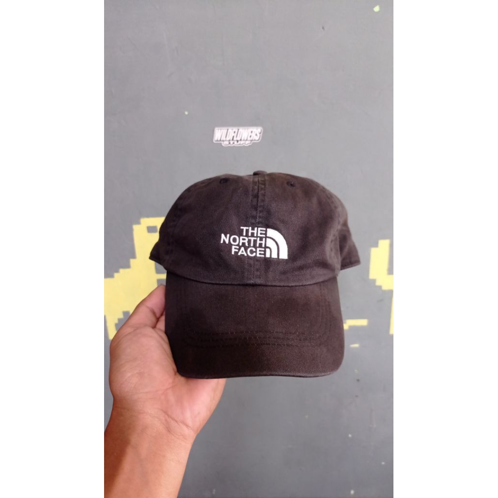 Topi TNF