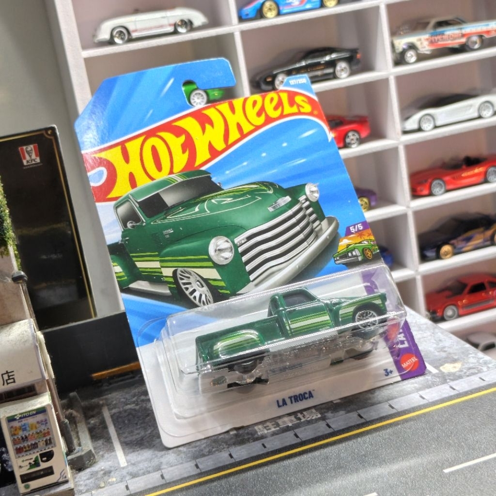 HOTWHEELS LA TROCA LAYIN' LOW