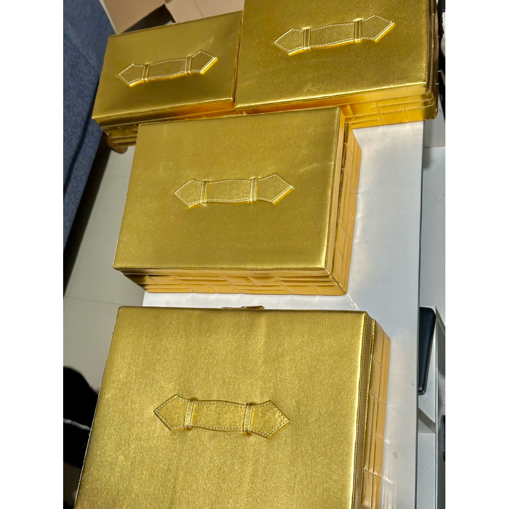 kotak seserahan warna emas Preloved