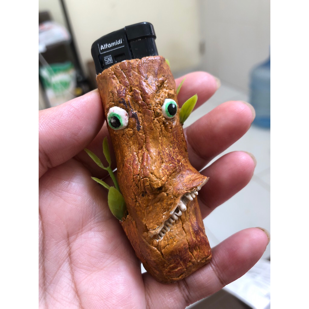 lighter / korek api custom clay monster kayu