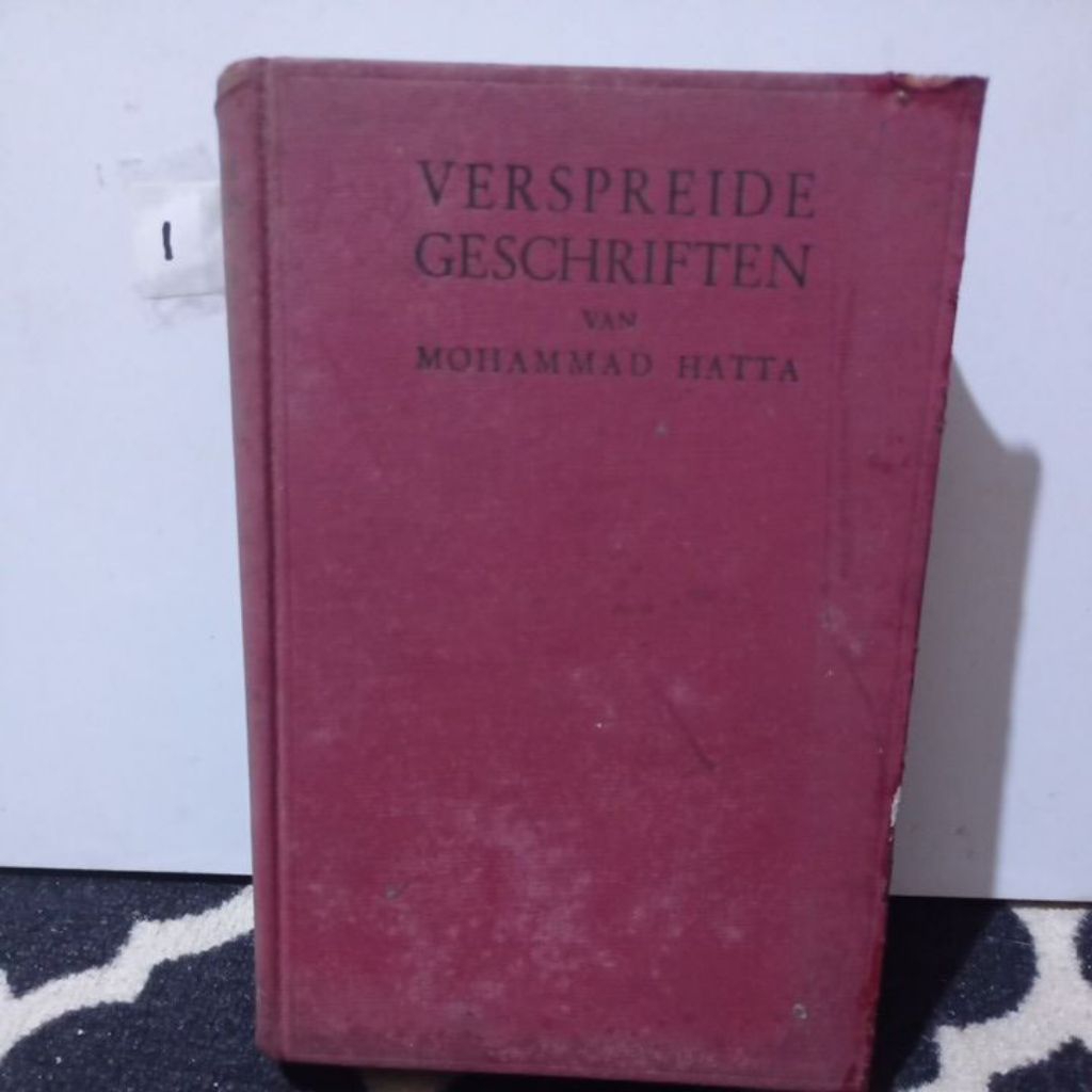 BUKU VERSPREIDE GESCHRIFTEN   VAN  MOHAMMAD HATTA