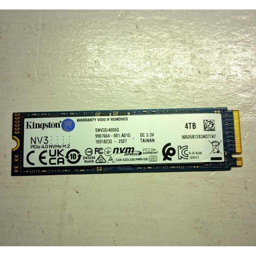 SSD NVME M2 4TB Kingston