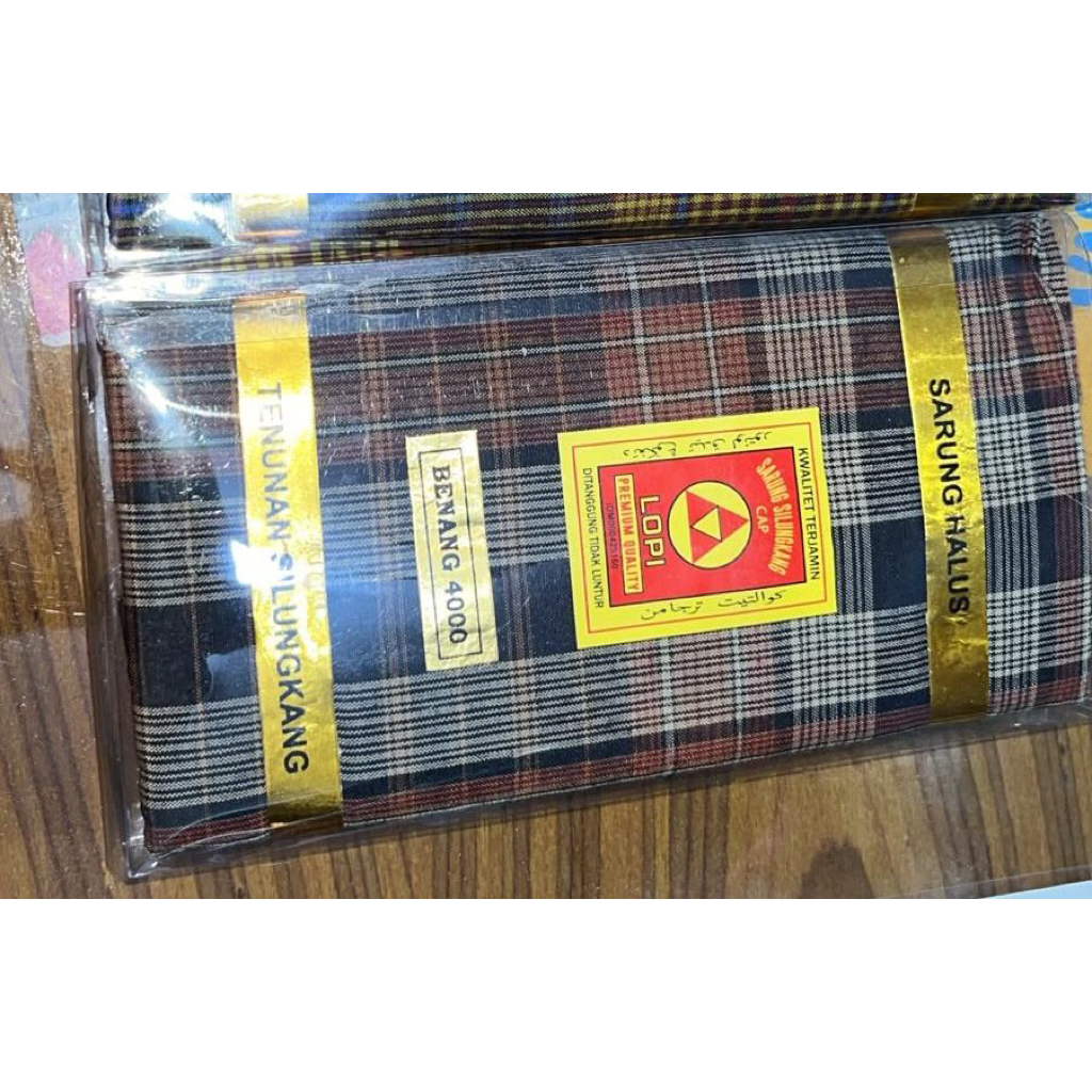 sarung Lopi