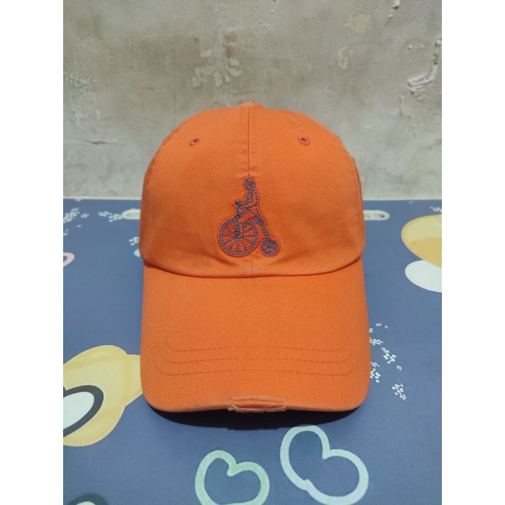 Topi Caps Bean Pole Model Ripped Orange