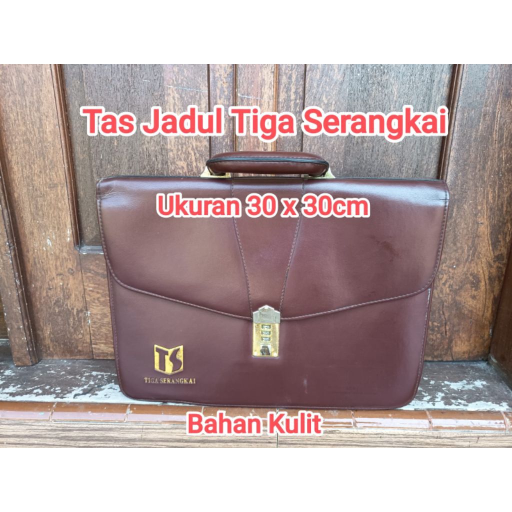Tas Kulit Jadul Tiga Serangkai