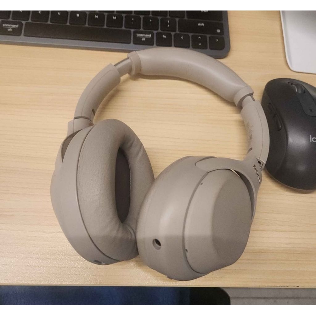 Headphone Sony WH-1000XM4 preloved/second/bekas