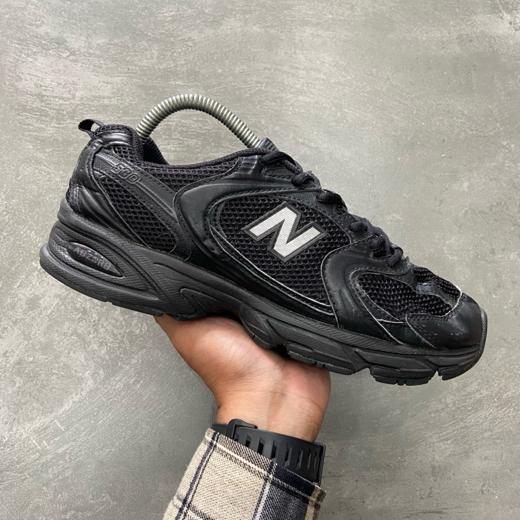 [Size 41.5] New Balance 530 Retro ‘Black’ (MR530FB1) Second Original Kondisi Mulus No Minus. Harga B