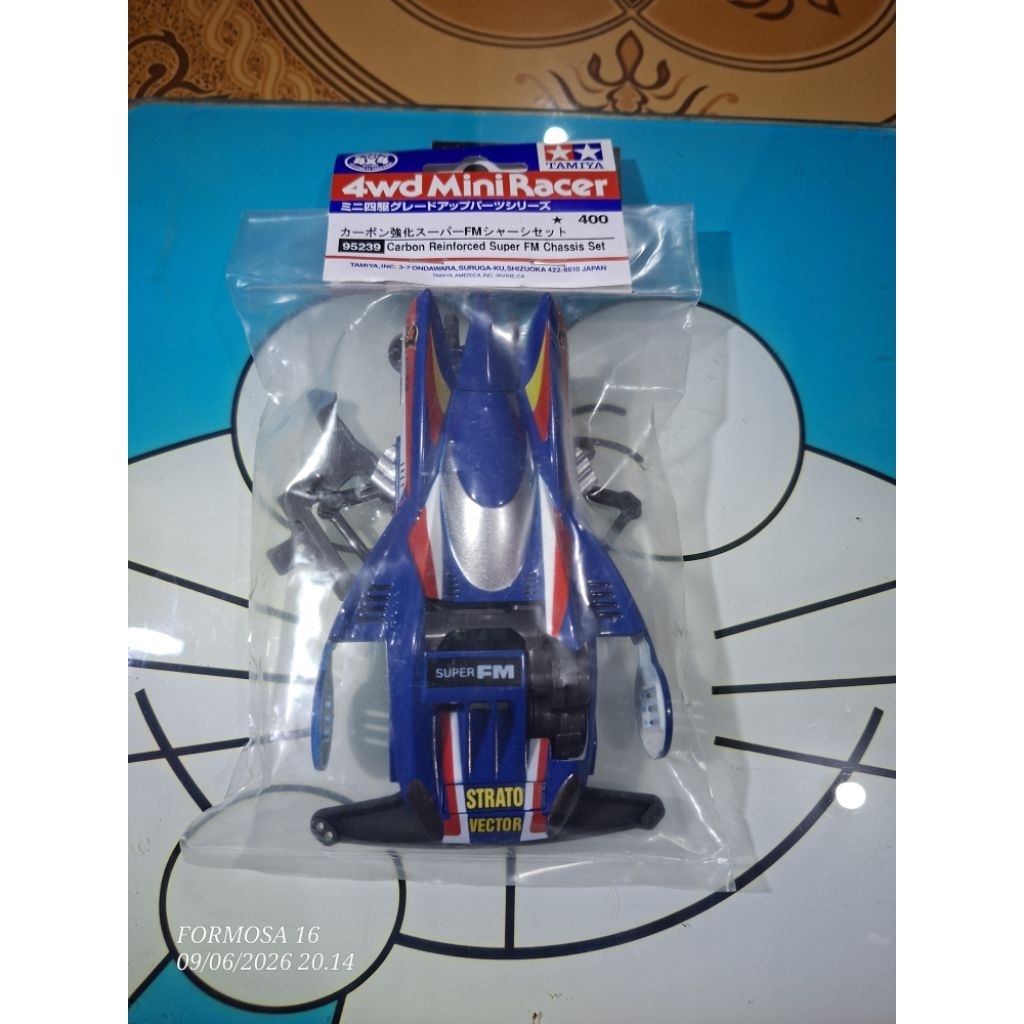 tamiya chasis sfm carbon sudah dirakit original + body rev strato vector decal paint by ddvc