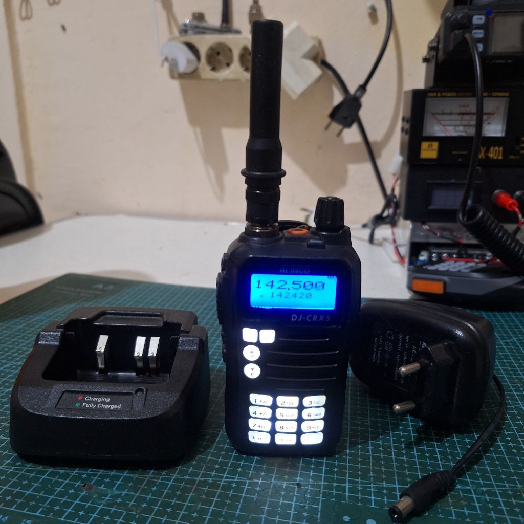 HT Alinco DJ-CRX5 (Bekas pakai)