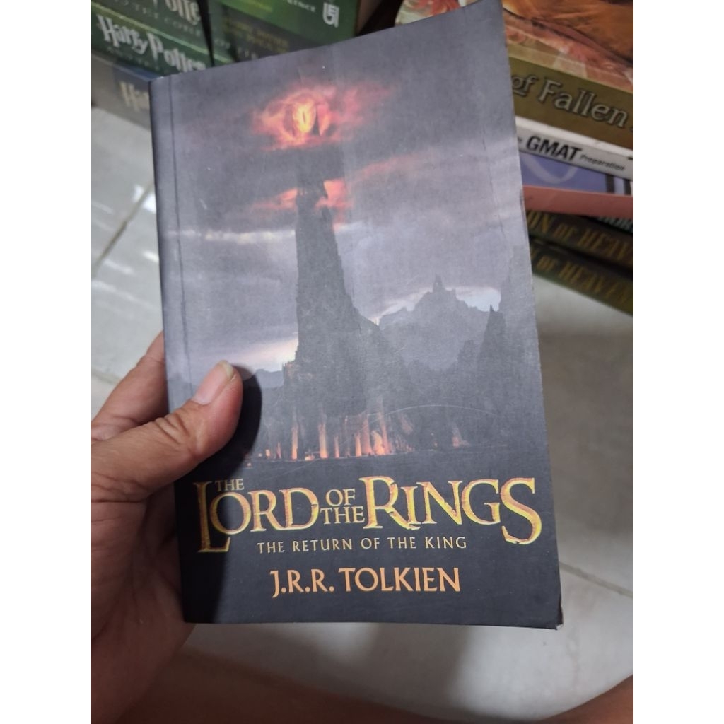 NOVEL LORD OF THE RING. RETURN OF THE KING.  B INGGRIS