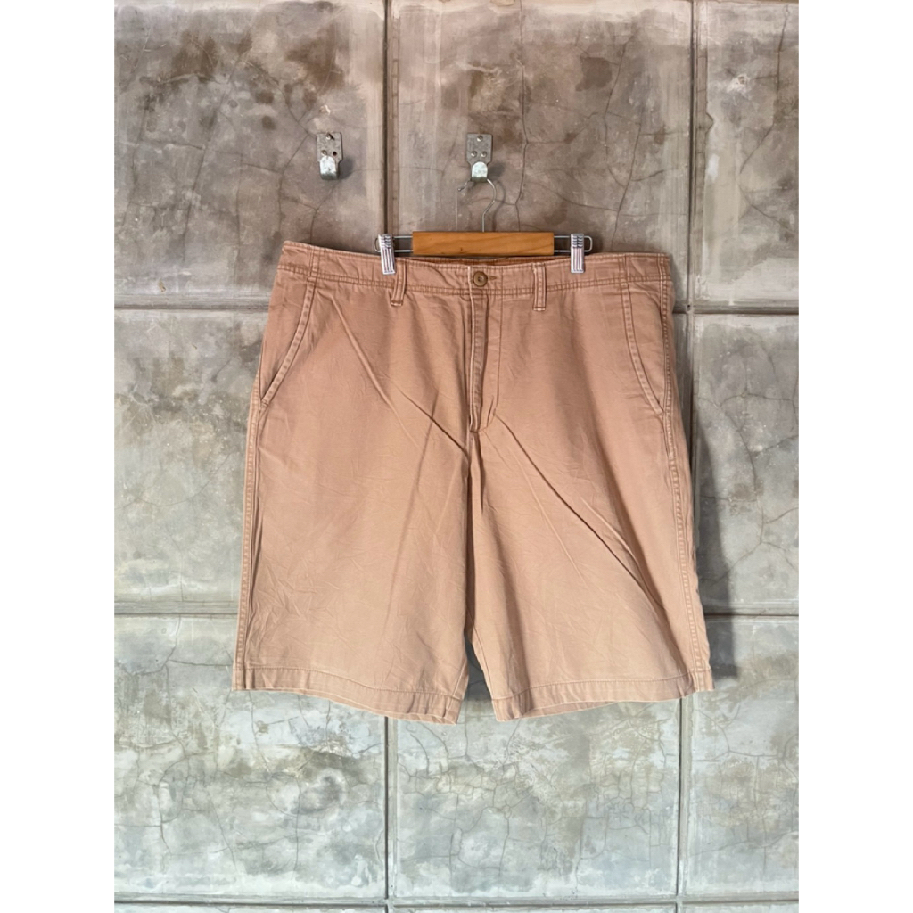 old navy chinos SECOND