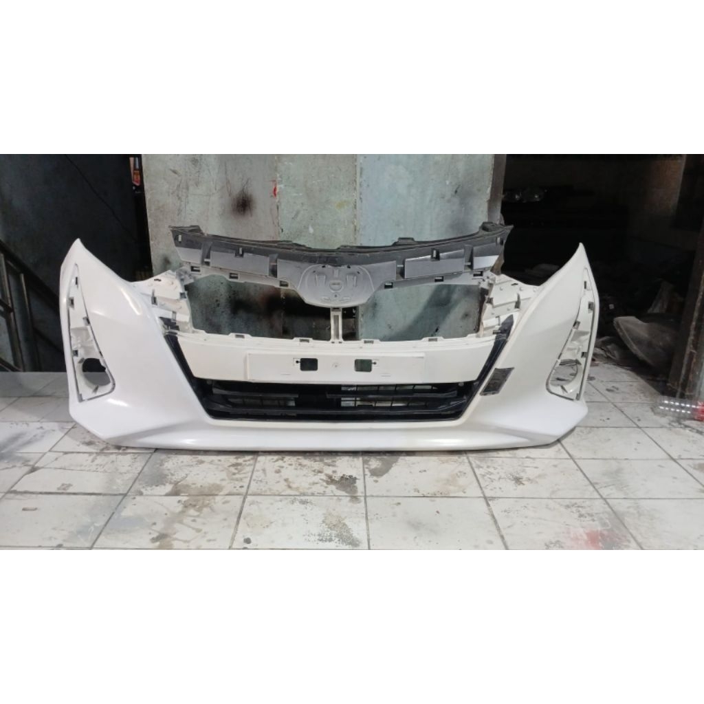 bemper depan calya facelift 2020 second ORIGINAL